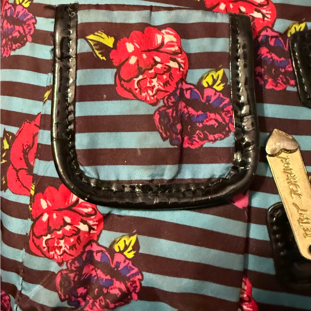 Betsey Johnson floral crossbody Tote + Multi Pockets - Picture 3 of 6